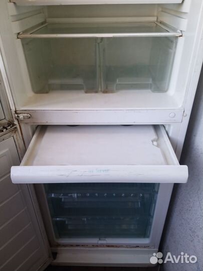 Холодильник 