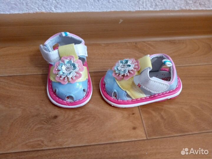 Сандалики для девочки