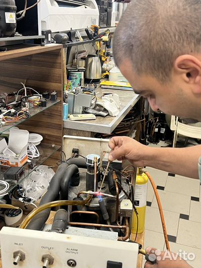 Ремонт холодильных морозильных камер чиллеров