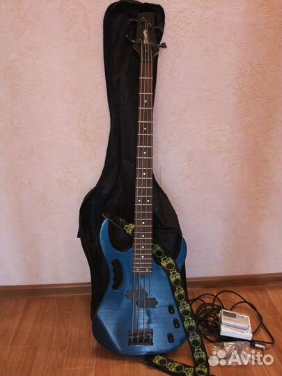 Бас-гитара Zombie (+комплект)