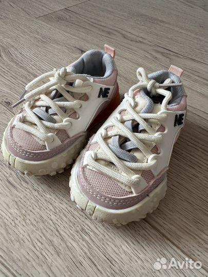 Кроссовки для девочки 22 размер