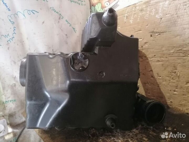 Корпус воздушного фильтра Land Rover Range Rover S