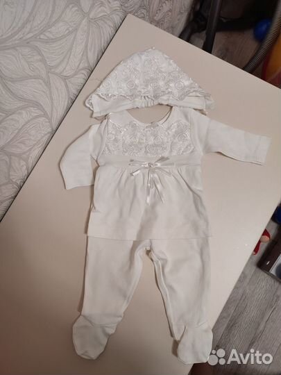 Комплект на выписку для девочки