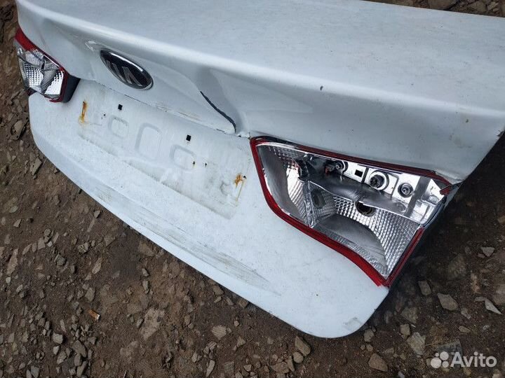 Крышка багажника Kia Rio 3