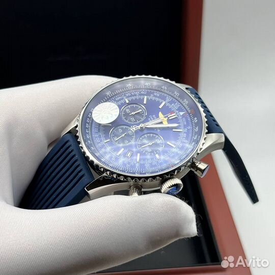 Часы breitling