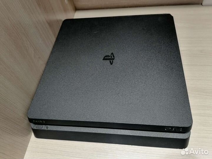 PS4 Slim 1Tb+2джоя, Fifa 19,Nhl 19,Battlefield 4