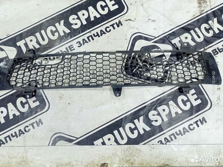 2442936 Сетка капота приемная Scania P-440 6-Ser