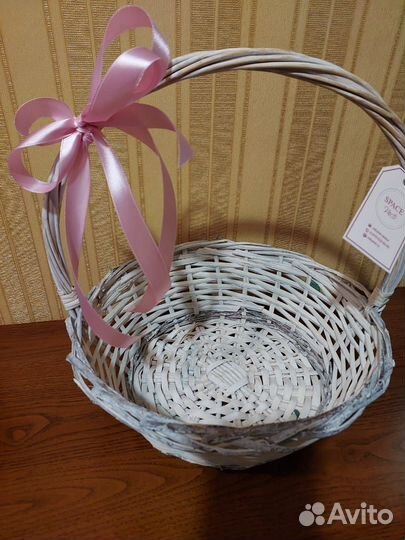 Корзинка плетенная
