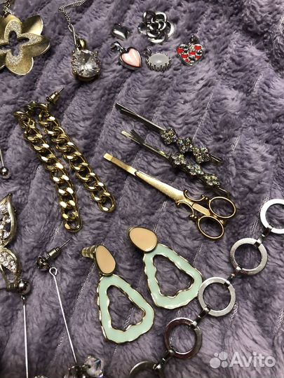 Ожерелье,подвески.серьги,браслет