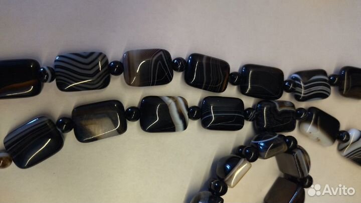 Комплект бусы +серьги.+ браслет. камень-агат