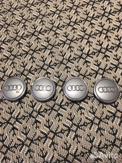 Заглушки Audi оригинал (на центральное отверстие)