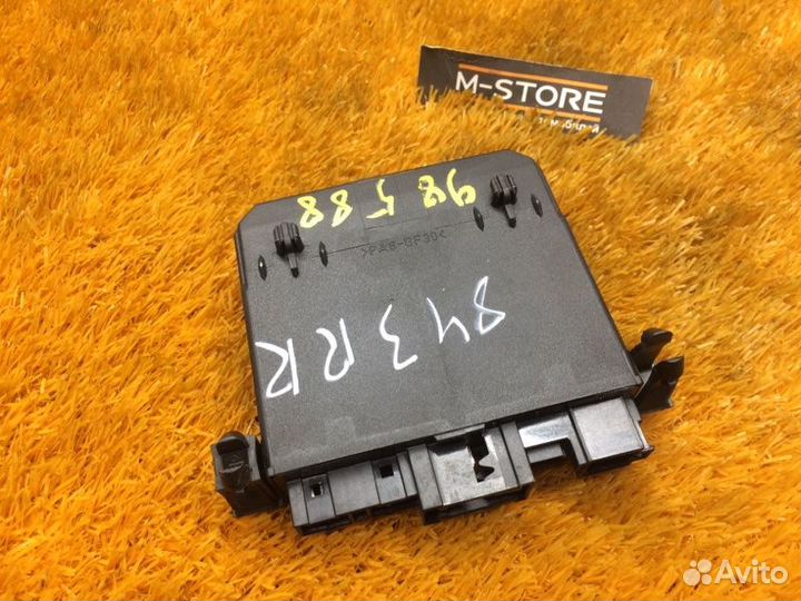 Блок управления дверьми задний правый