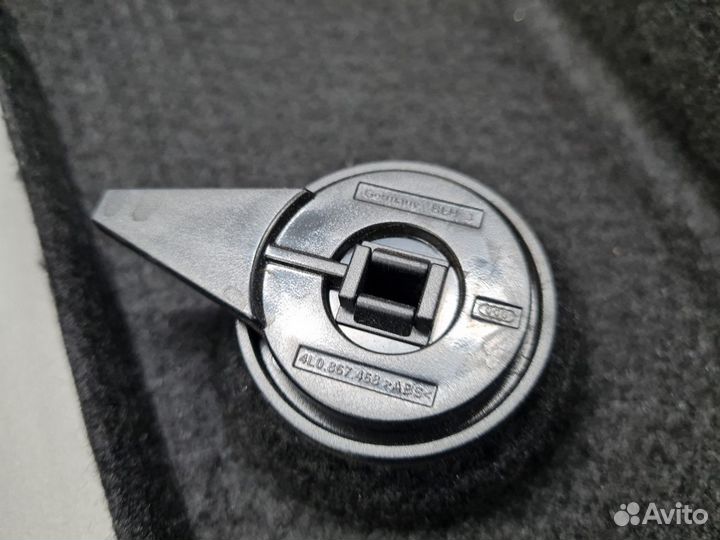 Обшивка багажного отсека левая Audi Q3 8U 2012-2018