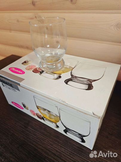 Стаканы, стопки, фужеры, графин