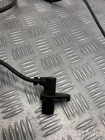 Датчик ABS передний левый Toyota Camry V40 2azfe