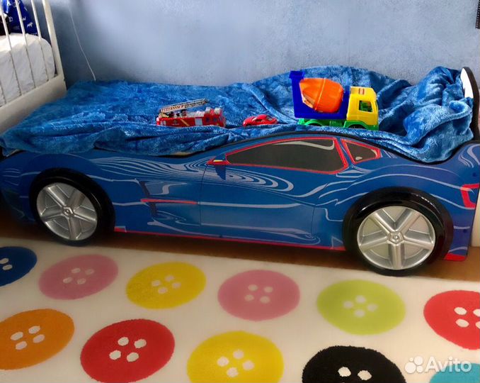 Кровать машина