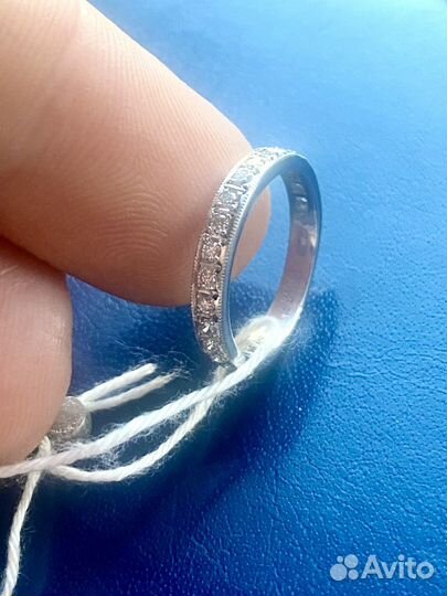 Золотое кольцо дорожка с бриллиантами