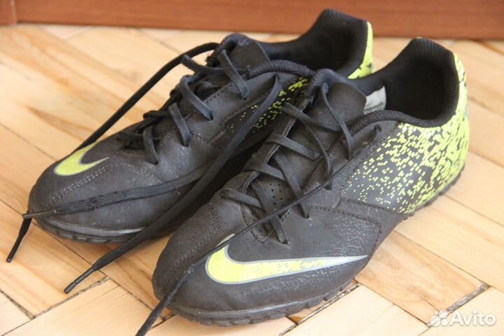 Бутсы футбольные Nike