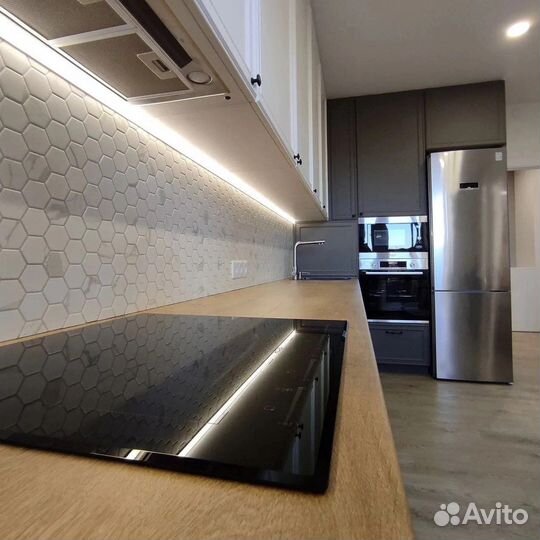 Кухонный гарнитур, кухня классическая до потолка