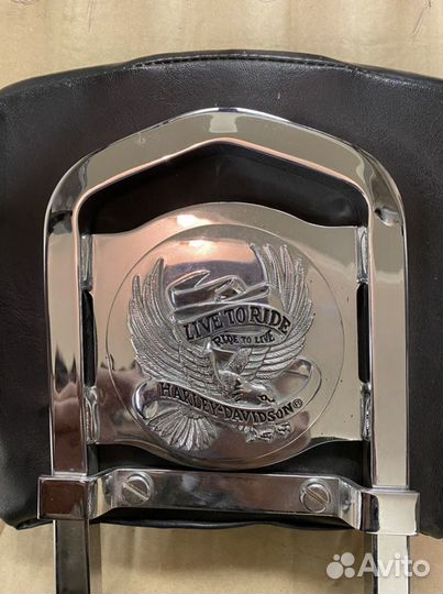 Сидушка, багажник Harley-Davidson live to ride