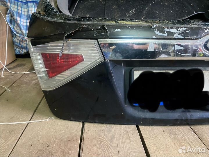 Крышка багажника (5дверь) impreza gh