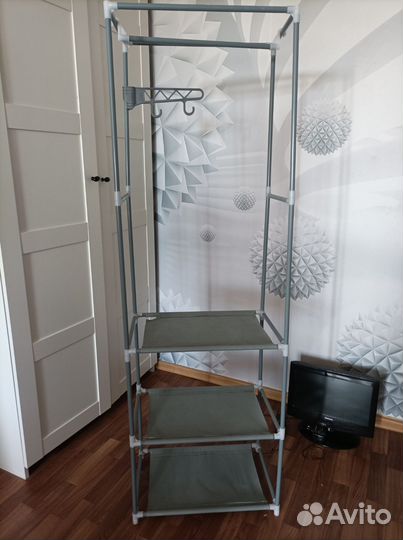 Вешалка для одежды бу