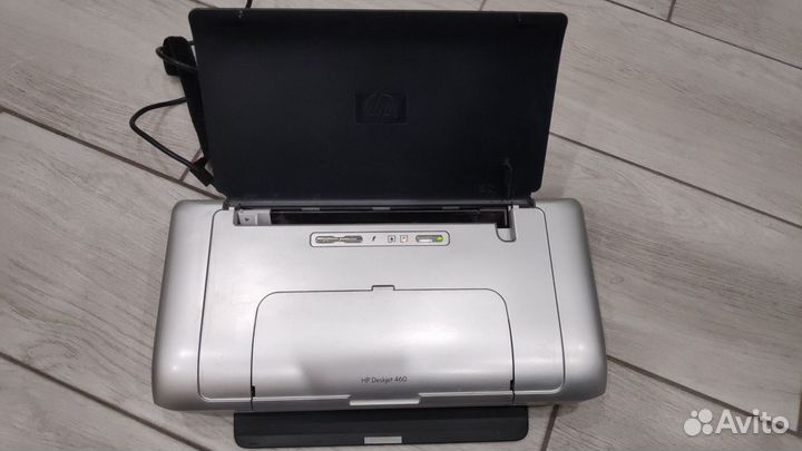 Принтер HP DeskJet 460
