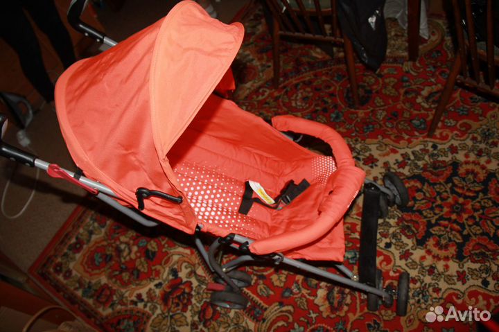 Детская коляска прогулочная