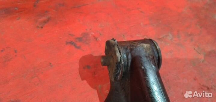 Фольксваген туарег рычаг задний левый нижний