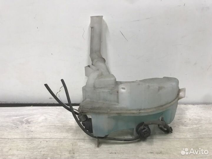 Бачок омывателя Mazda 3 BK 2007