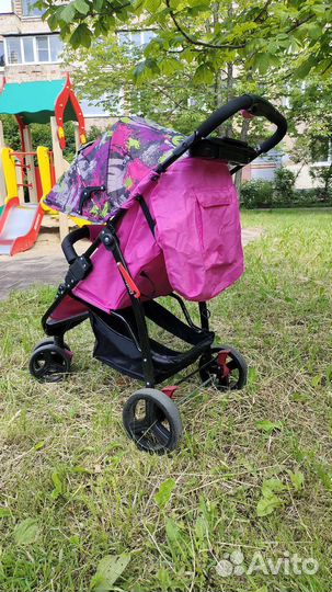 Прогулочная коляска