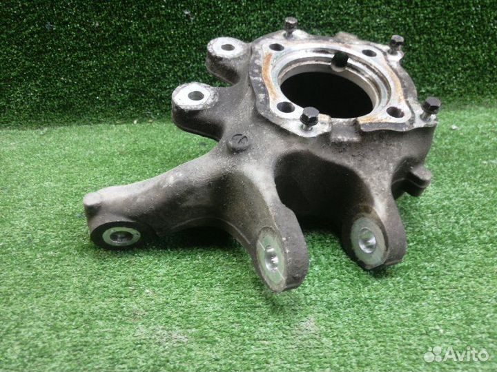 Кулак поворотный задний правый Bmw 5-Series F10