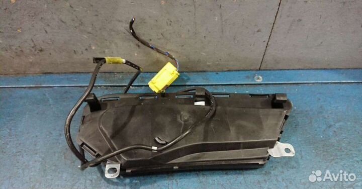 Подушка в сиденье правая Volkswagen Polo 5 6R