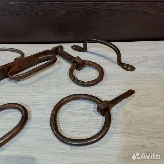 Старинные кованые ручки