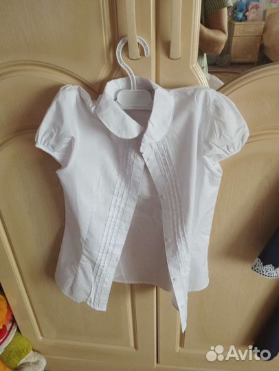 Блузка белая