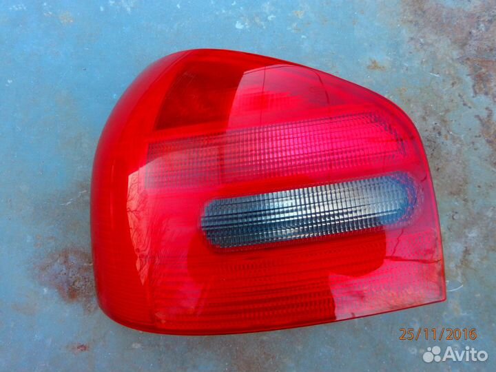 Задняя фара на Ауди