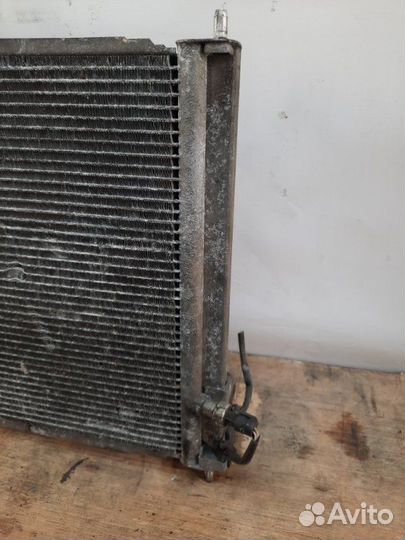 Радиатор основной Renault Modus хэтчбэк 5 дв. 1.6