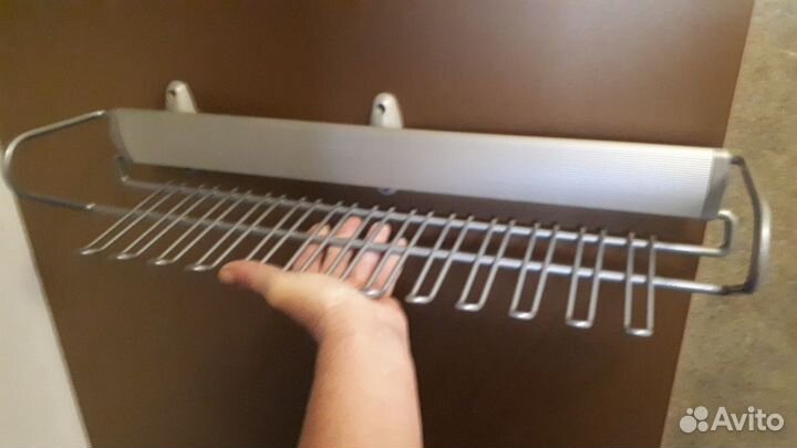 Вешалка-полка выдвижная