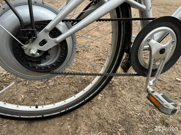 Электрический велосипед Mercedes-Benz Hybrid EBike