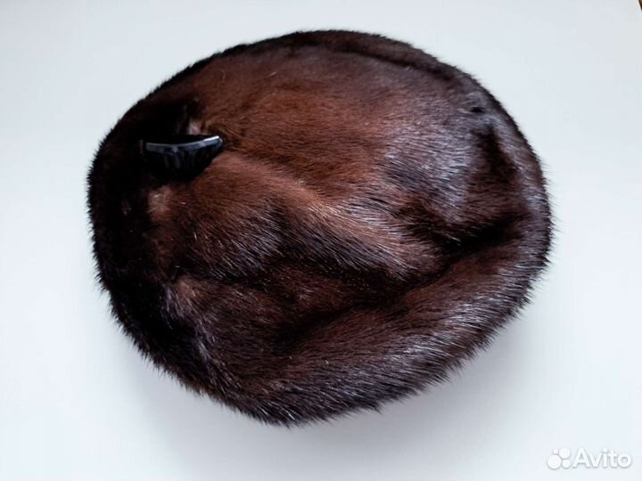 Шапка норковая женская, берет, цвет коричневый