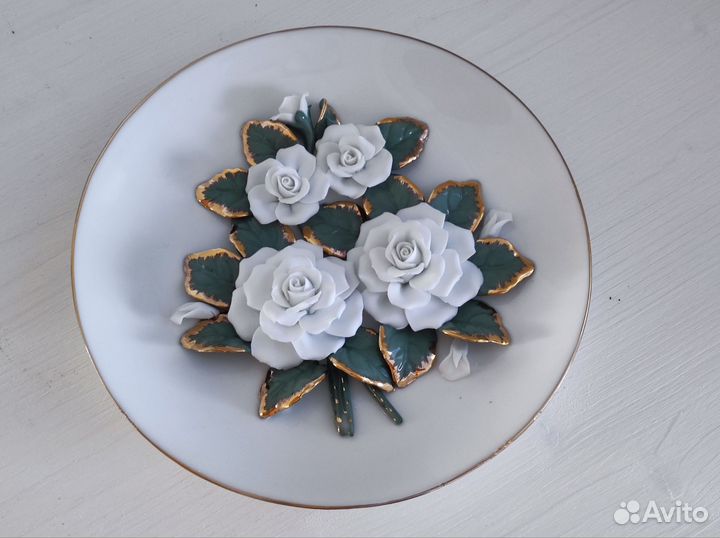 Тарелка фарфор, лепнина, винтаж