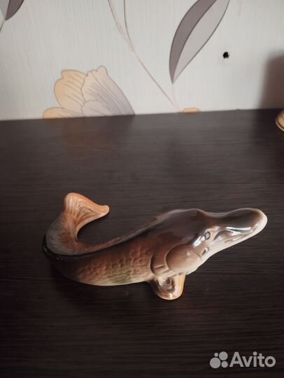 Статуэтка щука