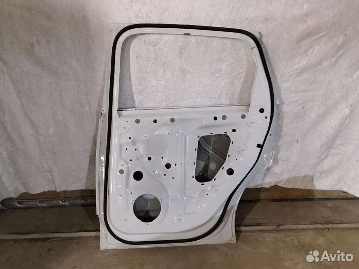 Дверь задняя правая ауди Q7