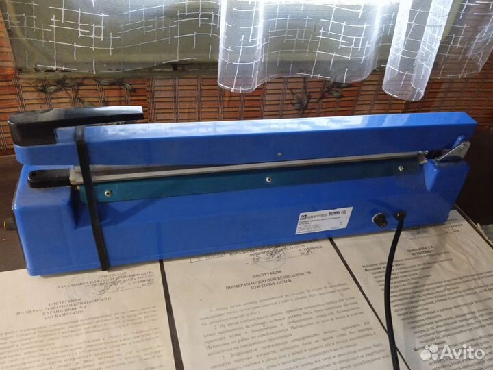 Продам ручной импульсивный запайщик бу