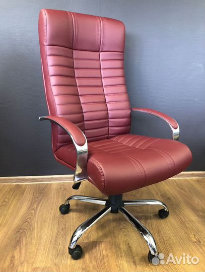 Компьютерное кресло новое