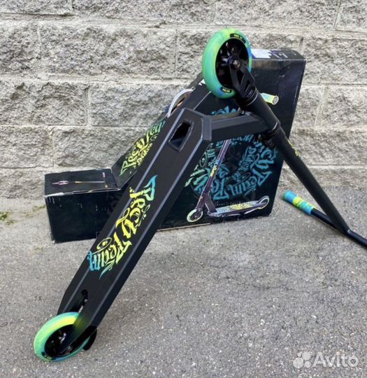 Трюковой самокат