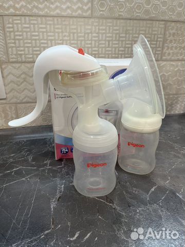 Молокоотсос ручной pigeon + 2 бутылочки