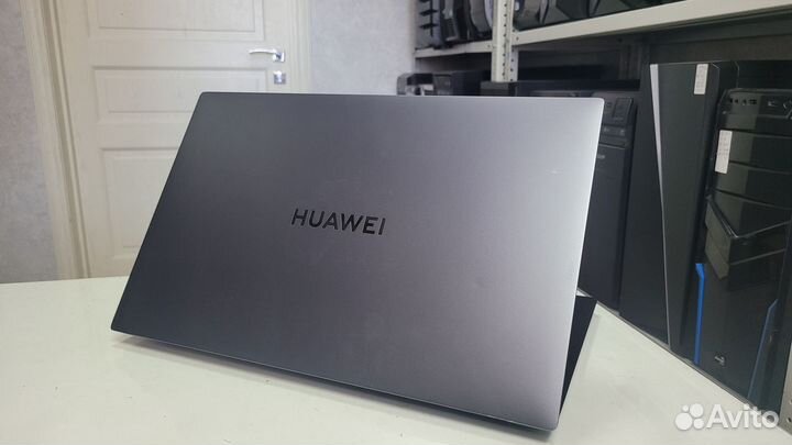 Huawei MateBook D16 (Ryzen 5 4600H, 8 GB, SSD 512