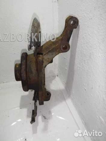 Кулак передний правый Рено