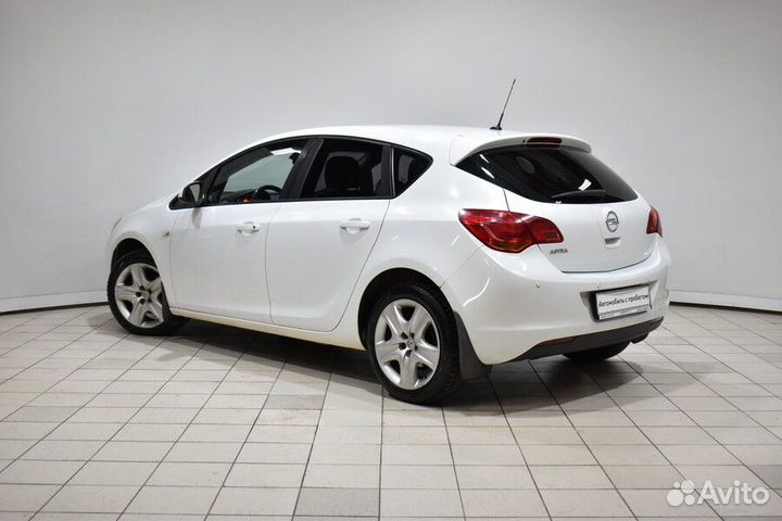 Opel Astra 1.6 AT, 2010, 180 000 км